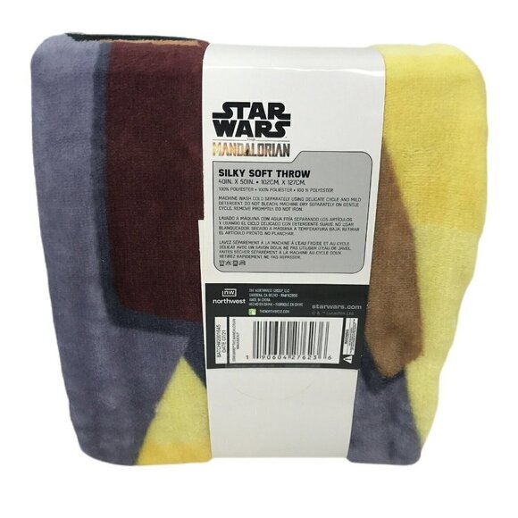 Disney Star Wars Mandalorian Walkabout Throw Blanket Boba Fett Grogu 40 x 50" - Picture 2 of 7